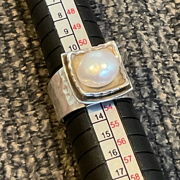 Silpada Sterling Silver Hammered Freshwater Pearl Ring Sz 6-6.5 - Picture 1 of 5